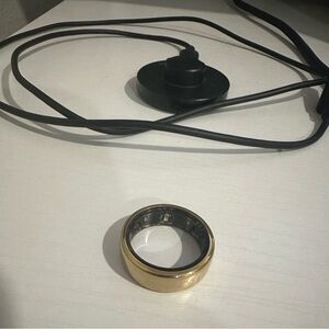 Oura Ring Gold size 8 (Gen 3)